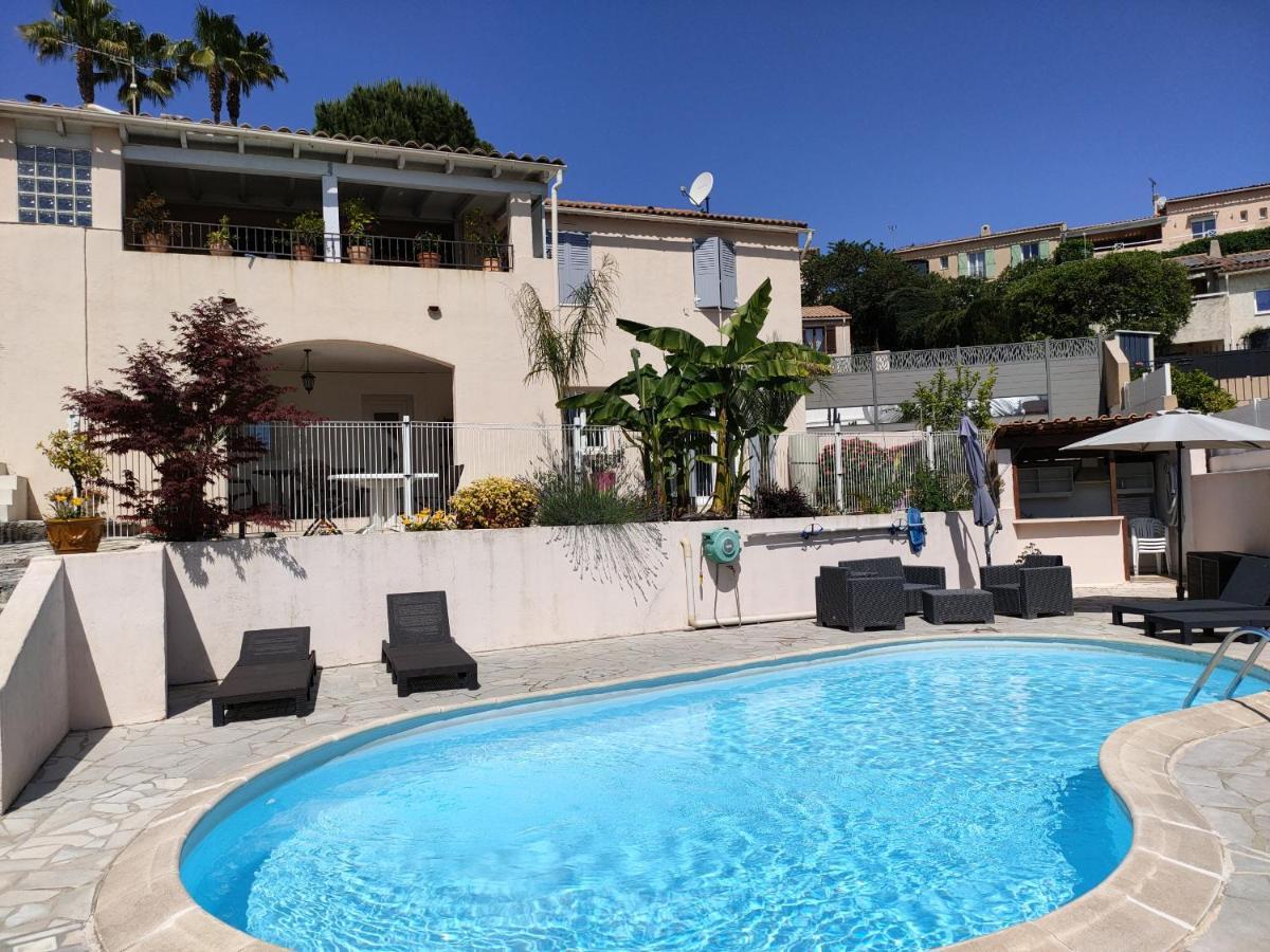 Adrech - 3 Pieces, Piscine Partagee - Sud6001 Fréjus
